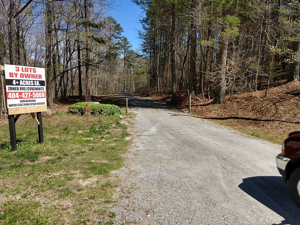 entrance from Auraria rd