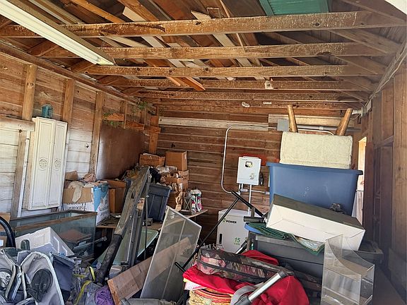 2nd image of 744 Chilton St