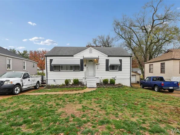 7829 Utica Dr, Saint Louis, MO 63133