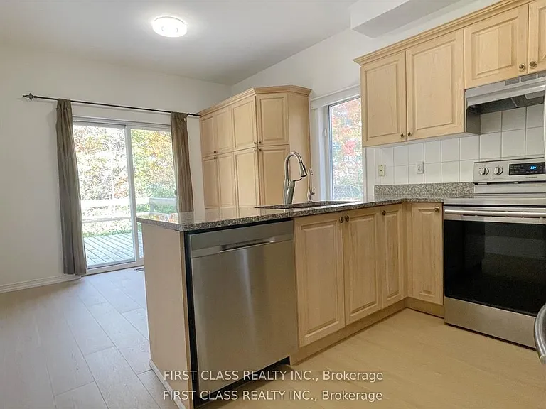 1905 Webster Blvd #MAIN — Photo 3
