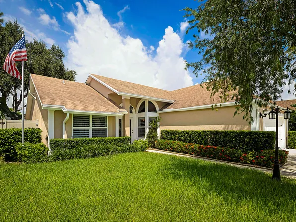 12981 Blue Lake Drive, Wellington, FL 33414
