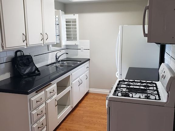 4th image of 1141 Packers Cir Unit 84