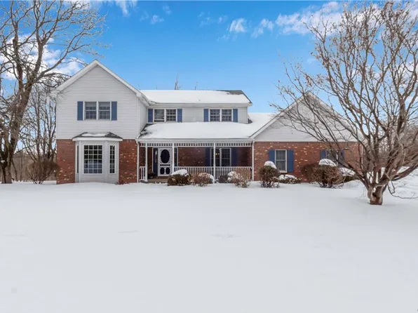 2772 Pleasant Ave, Lake View, NY 14085