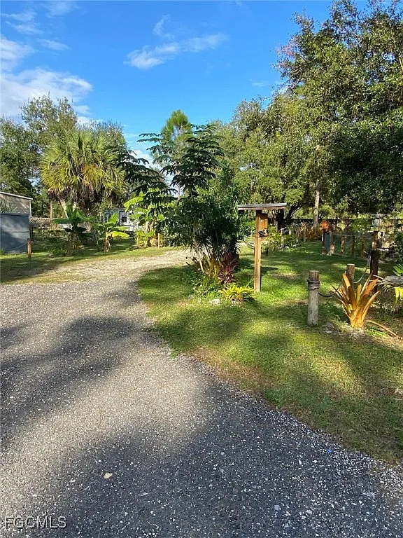 2 bed, 1.0 bath, 640 sqft, $1,800 — Photo 3