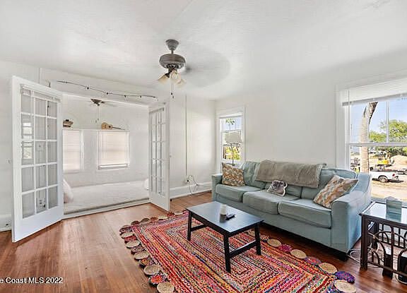 2nd image of 1219 E Strawbridge Ave APT 3