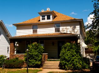 2242 College Ave, Stevens Point, WI 54481