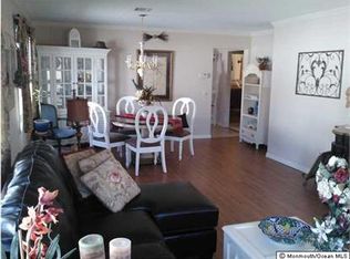 80 Virgin Islands Dr, Toms River, NJ