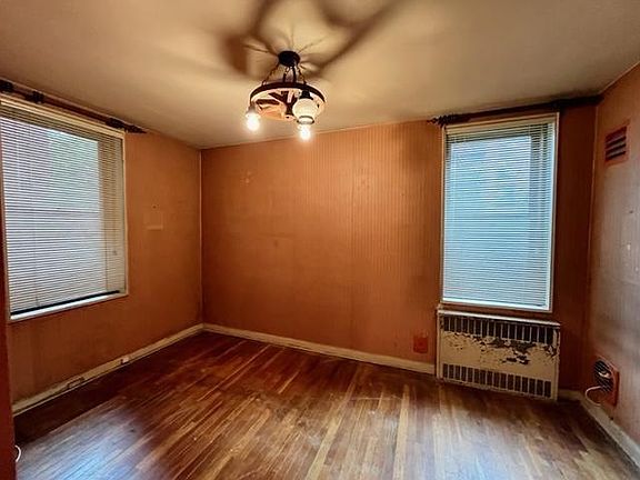 5th image of 3105 Avenue V APT 2F