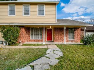 567 Woodhurst St, Houston, TX 77013