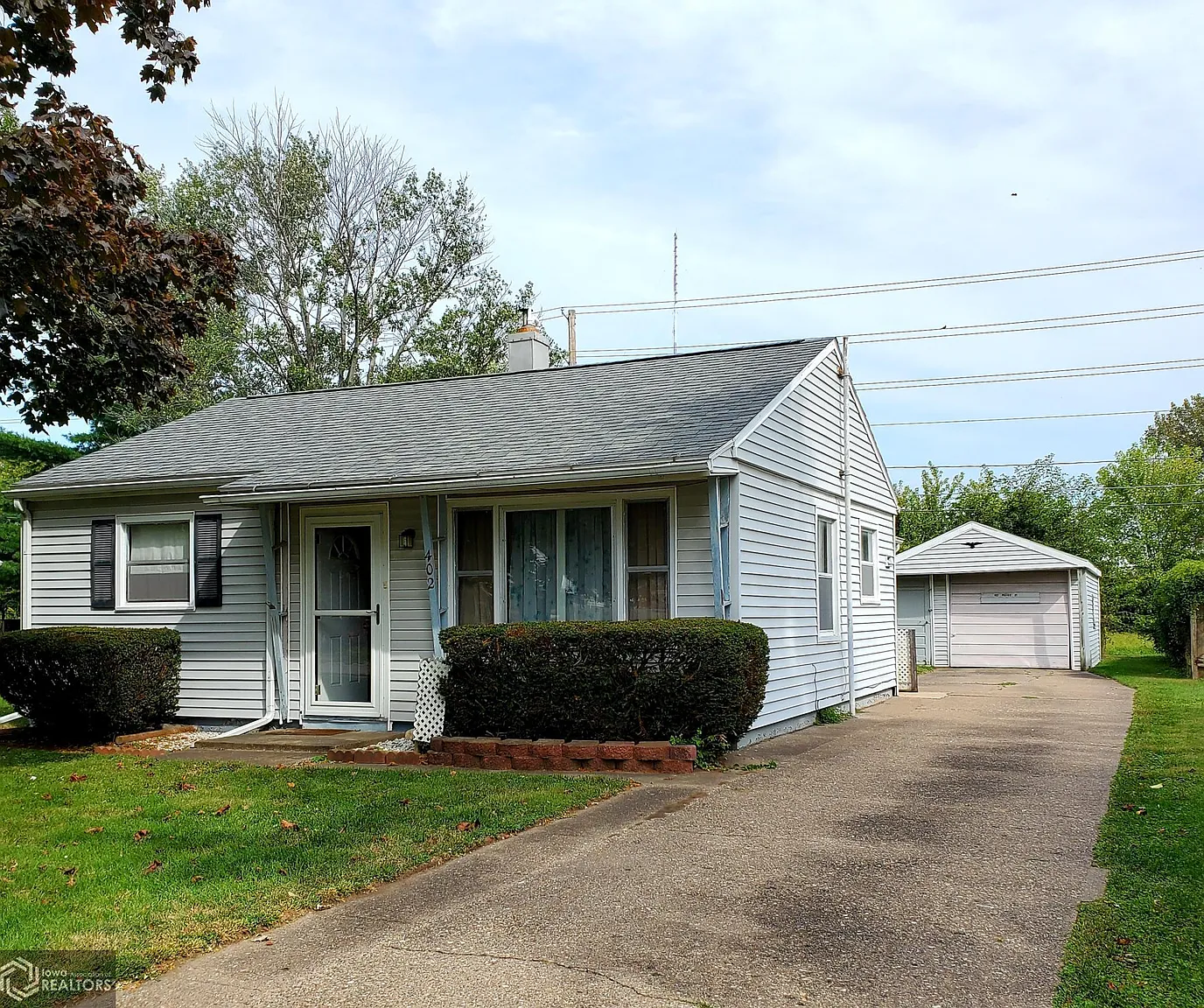 402 Prairie St photo 1