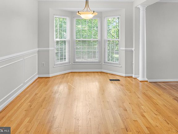 3rd image of 2901 Clovercrest Way