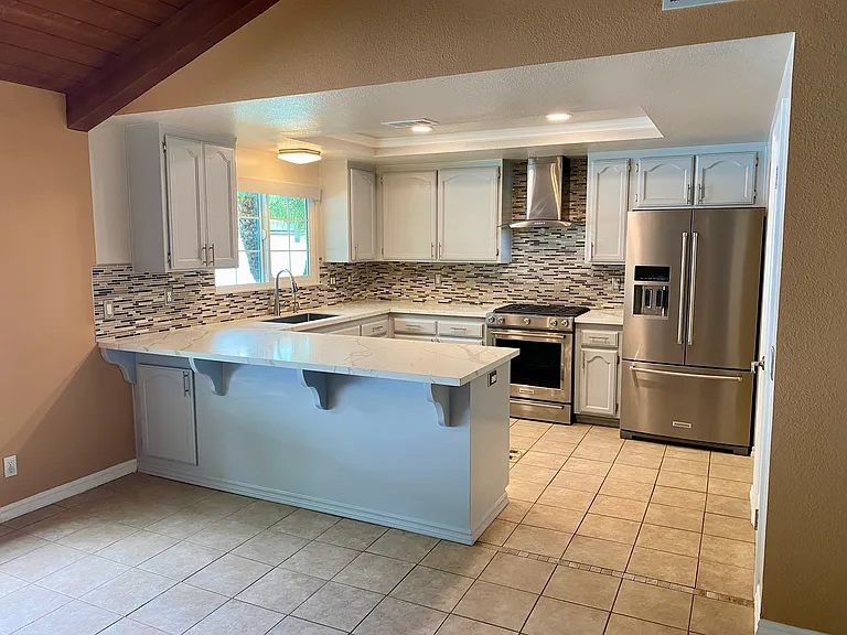 757 N Stagecoach Ln N — Photo 33