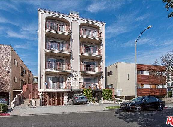 2nd image of 1842 Greenfield Ave APT 201