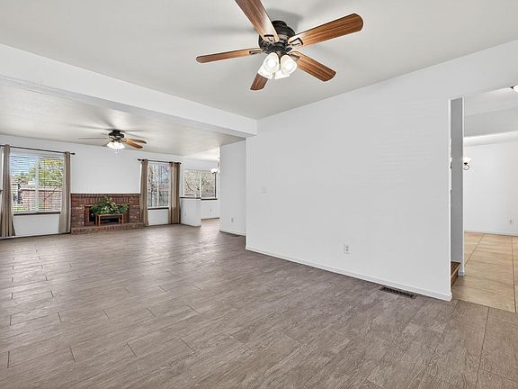 5th image of 2155 Hastings Court