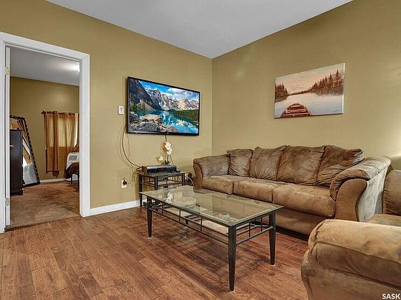 4th image of 2258 Osler STREET