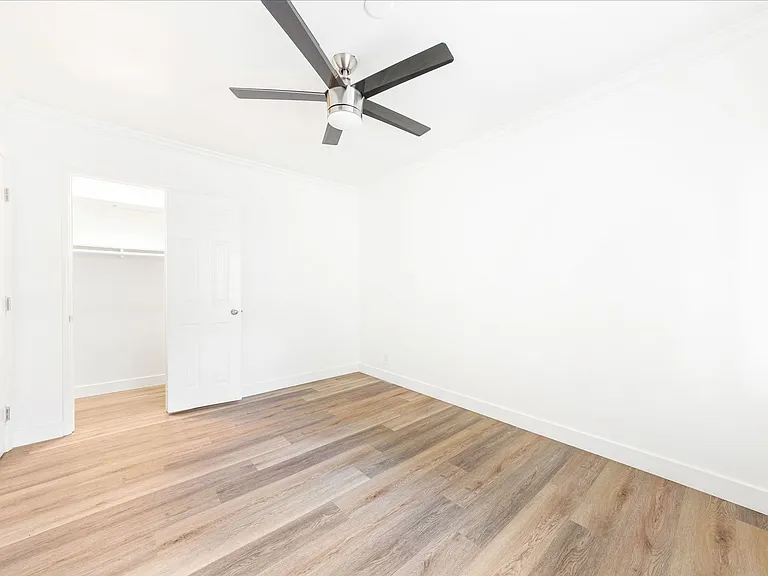 4040 Palmwood — Photo 13