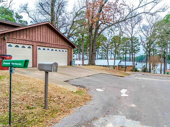 2nd image of 4124 Lakeshore Dr