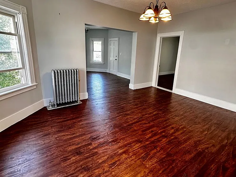 25 Brighton St #3 — Photo 7