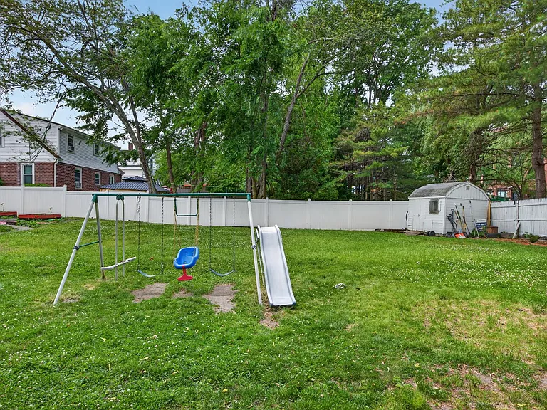 26 Beulah St — Photo 39