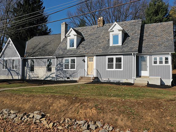 2nd image of 2045 W Pennsylvania St