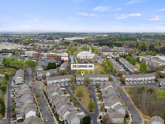3rd image of 378 Suwanee Ave