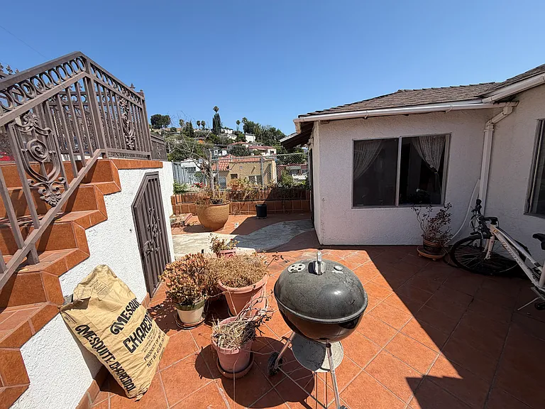 1140 N Ditman Ave #2 — Photo 16