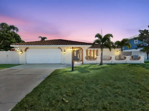 6523 King Palm Way, Apollo Beach, FL 33572