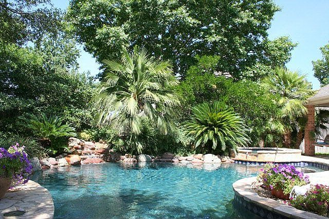 Fabulous tropical Keith Zars pool. 