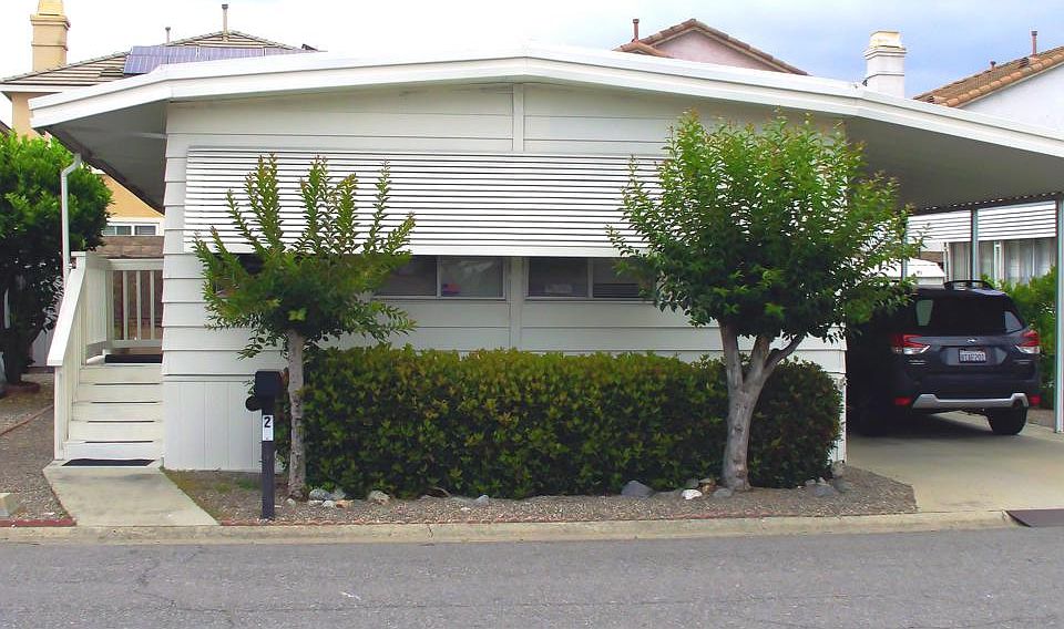 1st image of 2300 E Valley Pkwy Space 2
