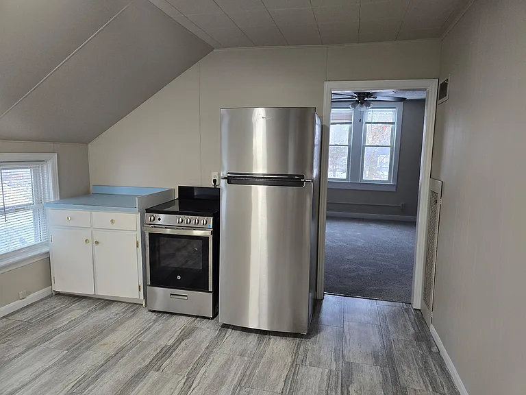 410 E Grand River Ave #2 — Photo 5
