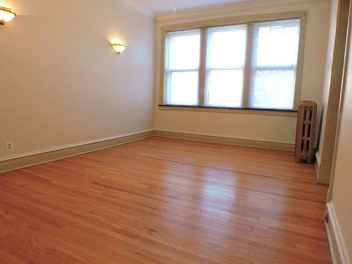 5th image of 126 1/2 Washington Blvd APT 3W