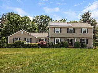 92 Haverhill Rd, Trumbull, CT 06611