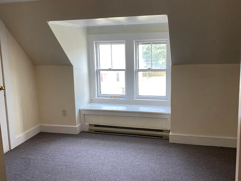 110 King St — Photo 8