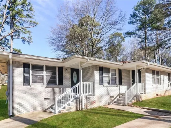 6447 Piney Cir SW, Mableton, GA 30126