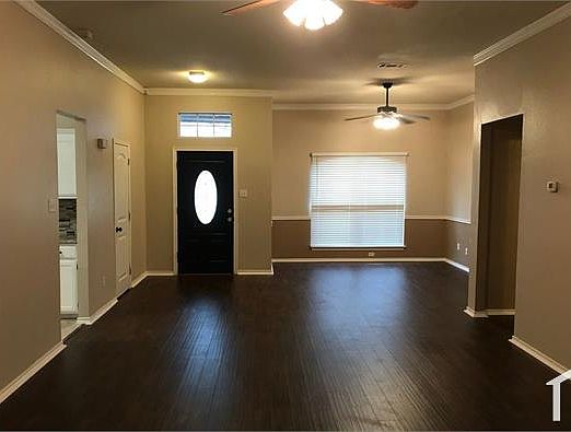 4th image of 5632 Sugar Maple Dr