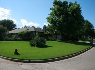2802 NE Bel Air Cir, Lawton, OK 73507