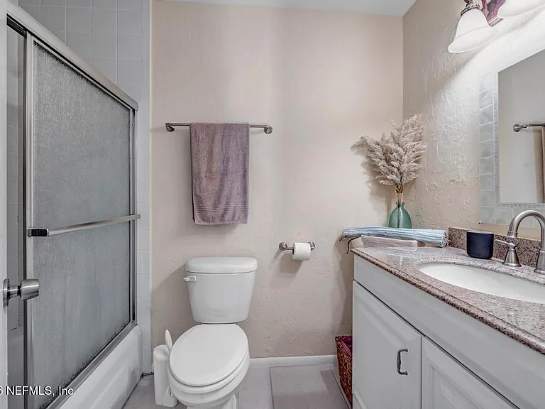 695 A1A #1 — Photo 32