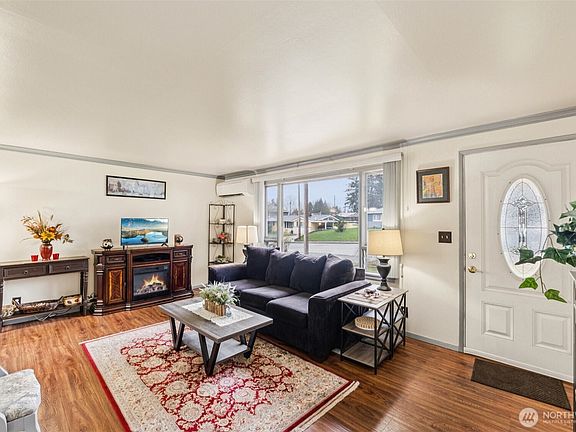 3rd image of 2314 8th Street