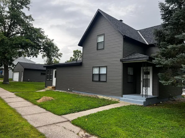 1107 6th St, Granite Falls, MN 56241