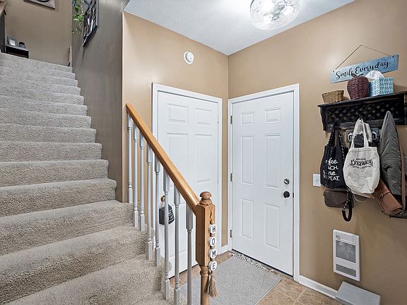 5th image of 14008 Tregaron Dr #E