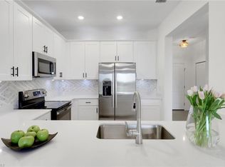 2885 Citrus St, Naples, FL 34120