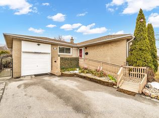 224 Livingston Rd, Toronto, ON M1E1L7