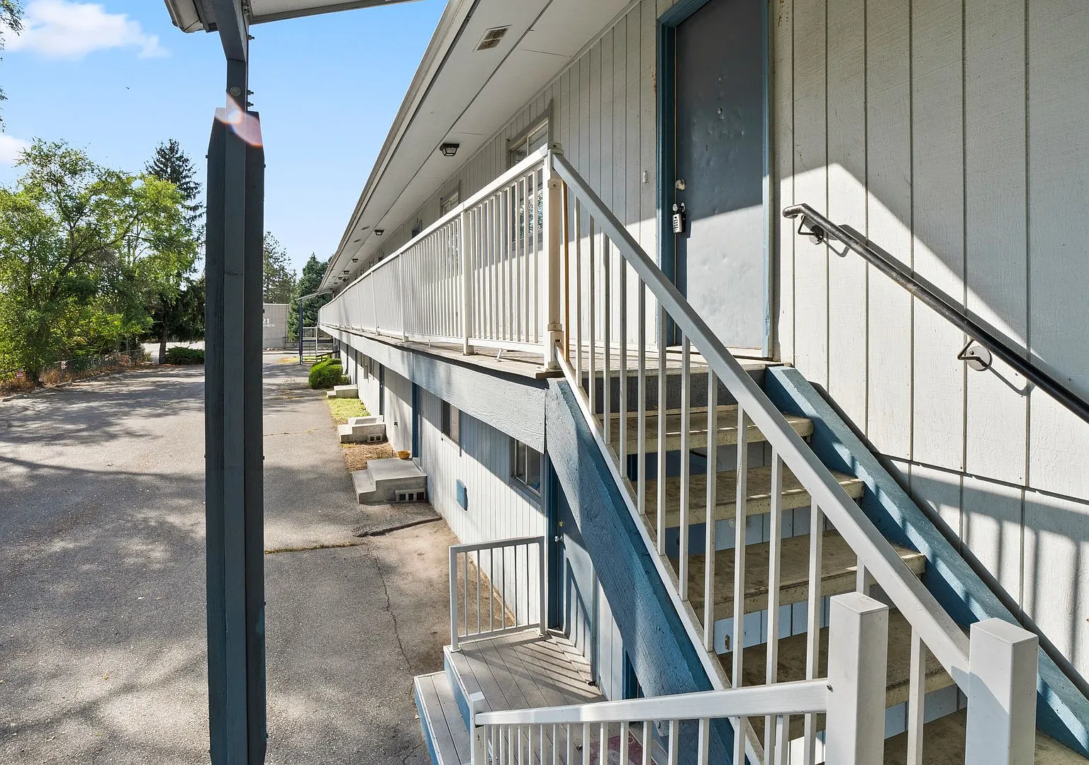 22 N Skipworth — Photo 3