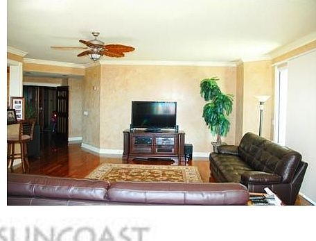 4th image of 555 5th Ave NE Suite 522