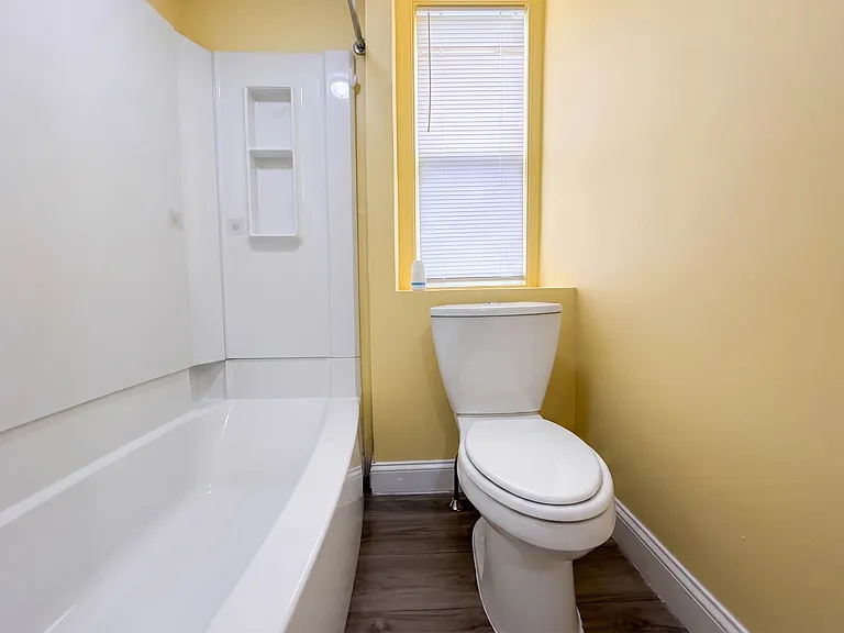 560 Broad St #2 — Photo 38
