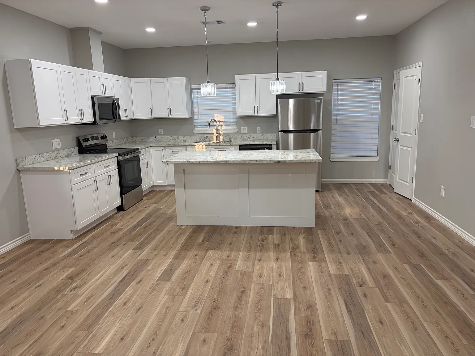 2 bed, 1150 sqft, $1,750 — Photo 4