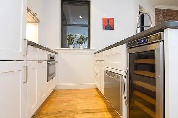 Rented by Town Residential | media 9