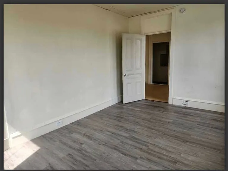 Now Leasing 324 Pleasant Street, Bennington, VT 05201 — Photo 26