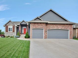 4111 N Rutgers Cir, Maize, KS 67101