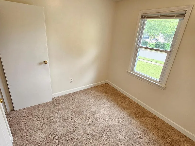 603 Pinewood Rd — Photo 28